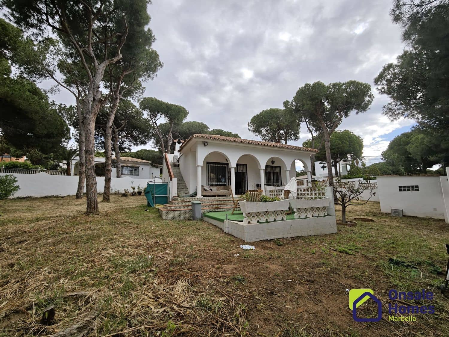 2 soverom Villa til salgs i Marbella med garasje - € 900 000 (Ref: 9944965)