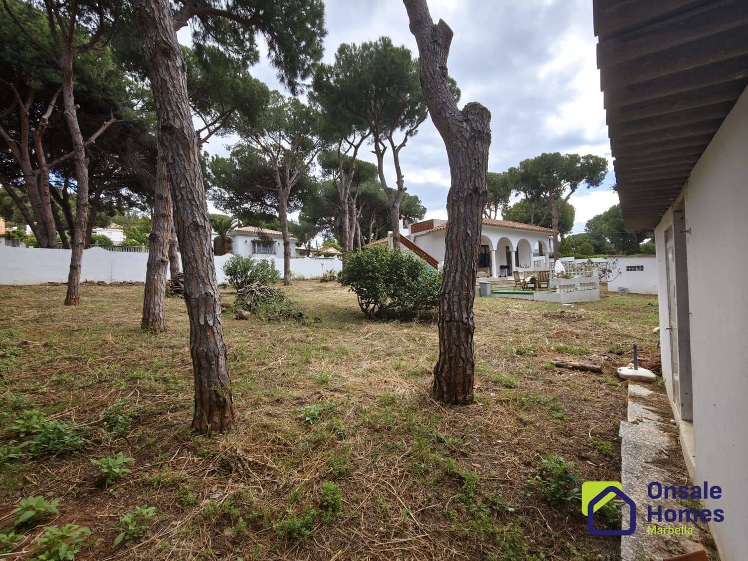 2 soverom Villa til salgs i Marbella med garasje - € 900 000 (Ref: 9944965)
