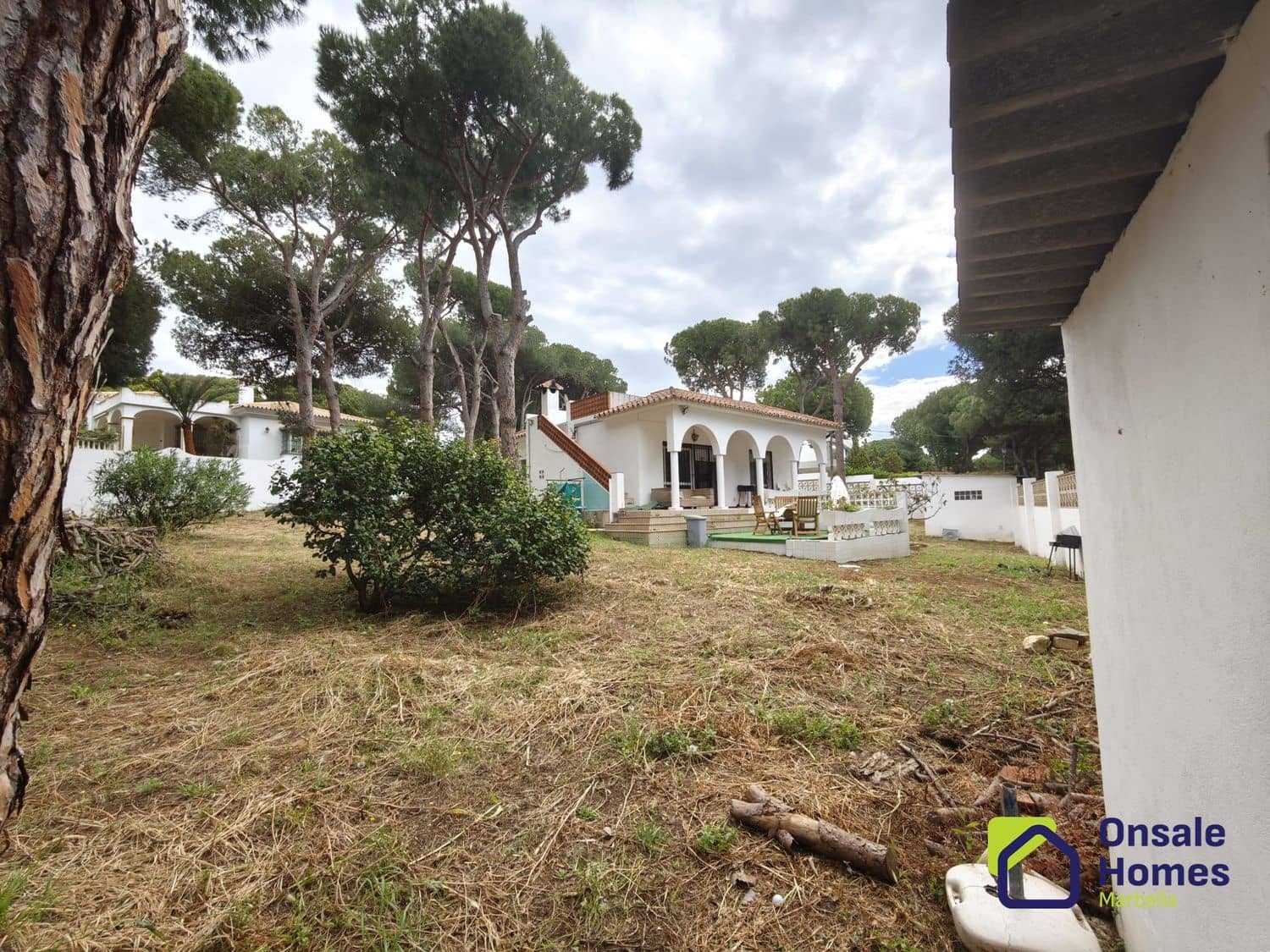 2 soverom Villa til salgs i Marbella med garasje - € 900 000 (Ref: 9944965)