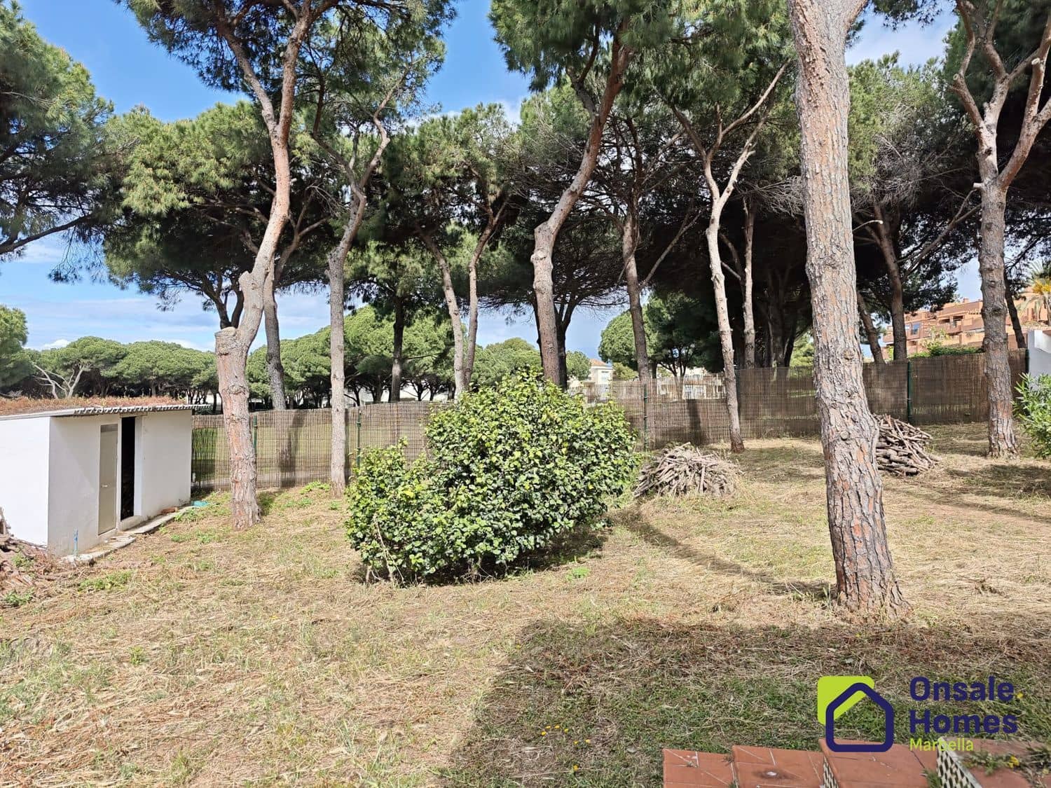 2 soverom Villa til salgs i Marbella med garasje - € 900 000 (Ref: 9944965)