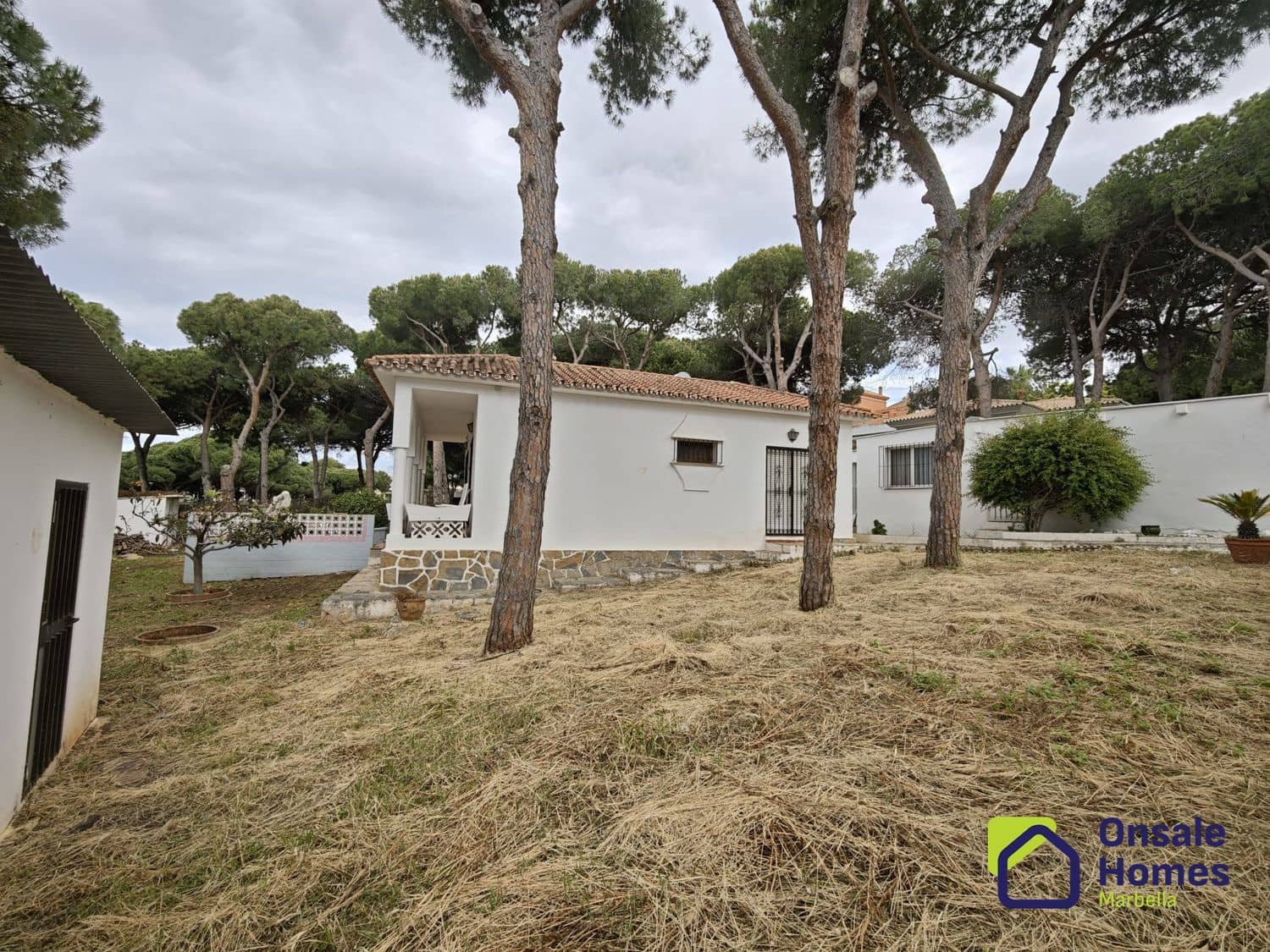 2 soverom Villa til salgs i Marbella med garasje - € 900 000 (Ref: 9944965)