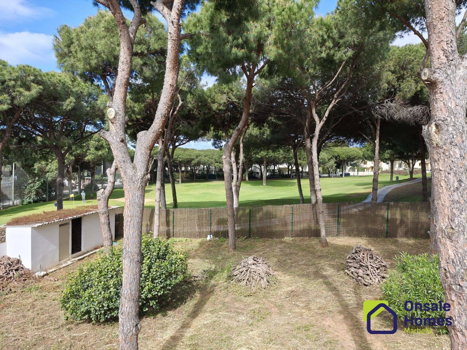 2 soverom Villa til salgs i Marbella med garasje - € 900 000 (Ref: 9944965)