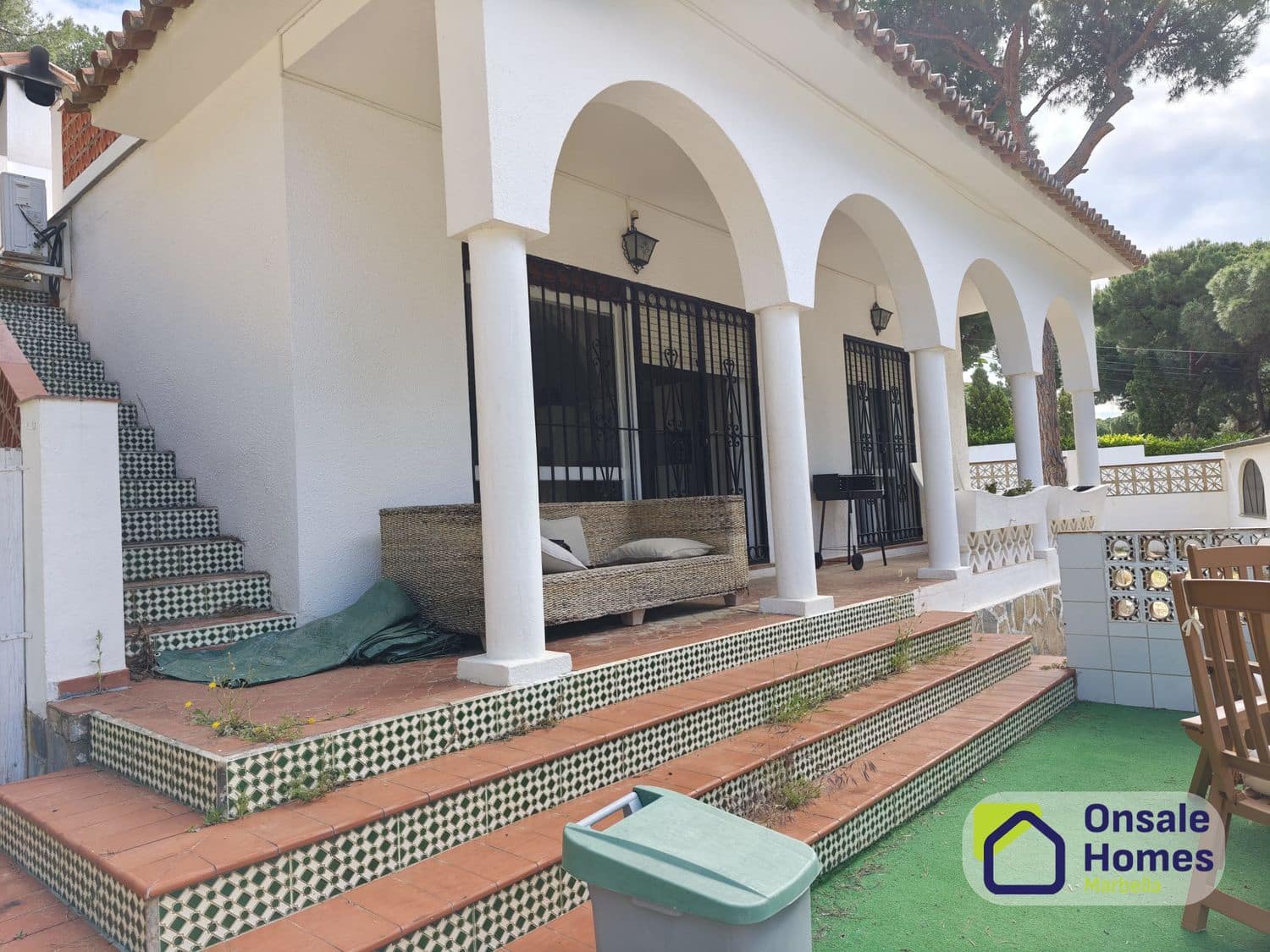 2 Zimmer Villa zu verkaufen in Marbella mit Garage - 930.000 € (Ref: 9950958)