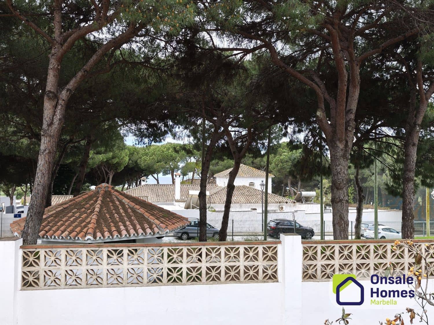 2 Zimmer Villa zu verkaufen in Marbella mit Garage - 930.000 € (Ref: 9950958)
