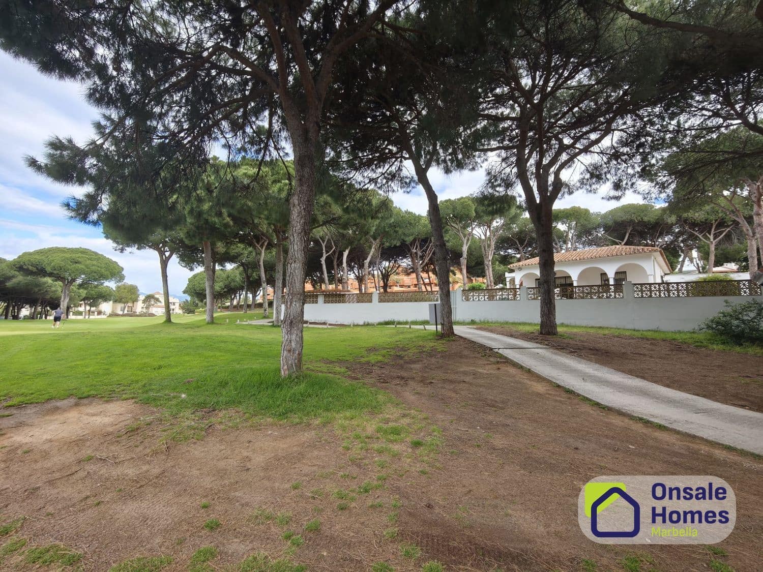 2 Zimmer Villa zu verkaufen in Marbella mit Garage - 930.000 € (Ref: 9950958)