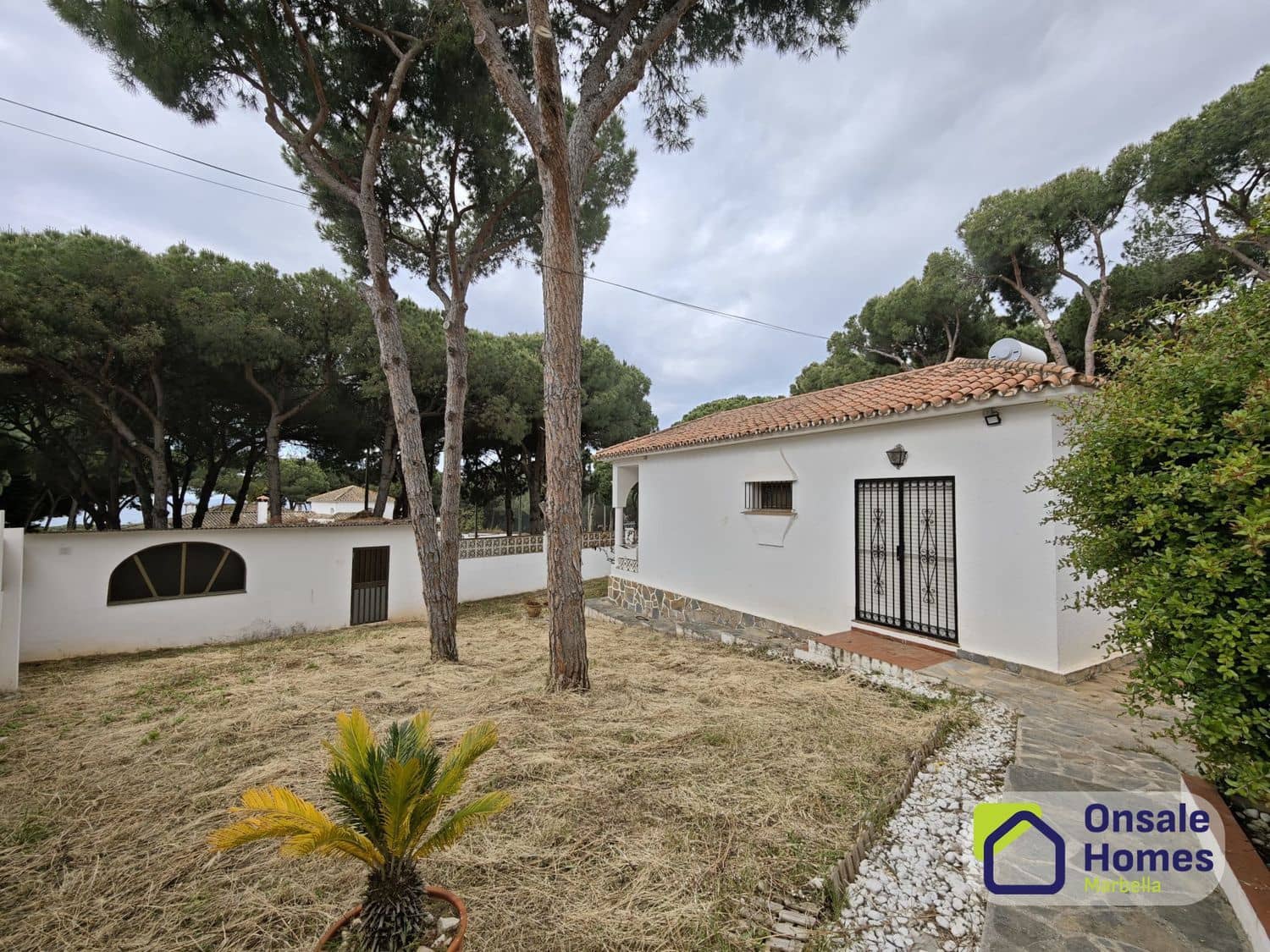 2 Zimmer Villa zu verkaufen in Marbella mit Garage - 930.000 € (Ref: 9950958)