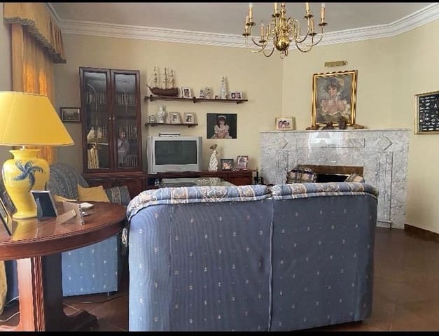 5 sovrum Hus till salu i Alcalá del Valle med garage - 385 000 € (Ref: 9956663)