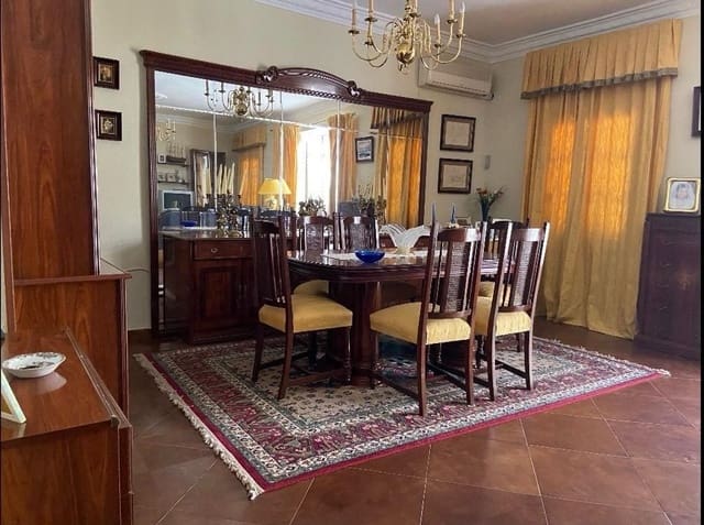 5 sovrum Hus till salu i Alcalá del Valle med garage - 385 000 € (Ref: 9956663)