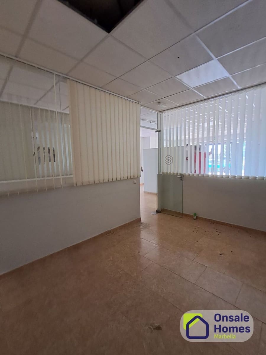 Erhverv til leje i Marbella med garage - € 7.000 (Ref: 9958968)