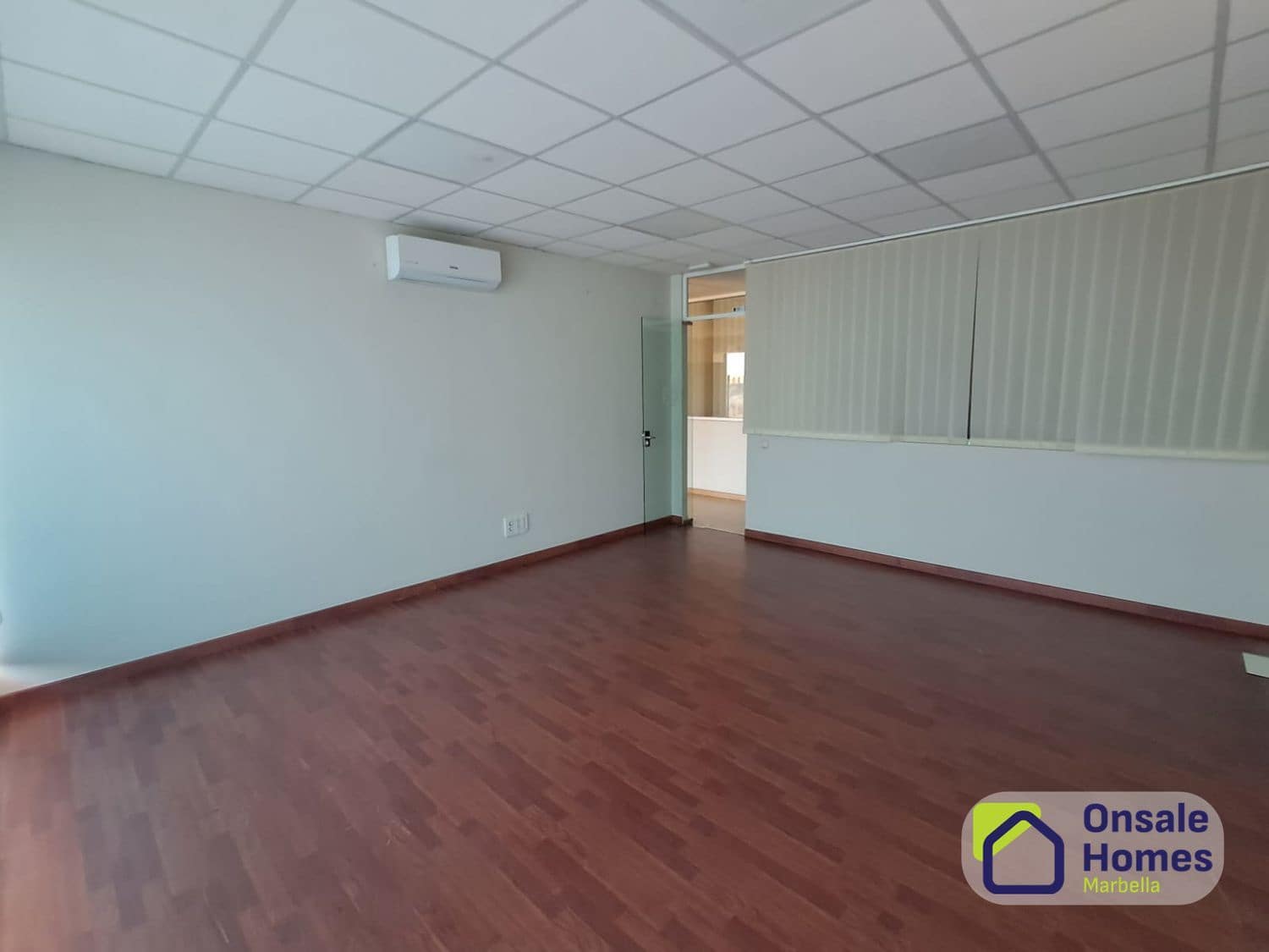 Erhverv til leje i Marbella med garage - € 7.000 (Ref: 9958968)