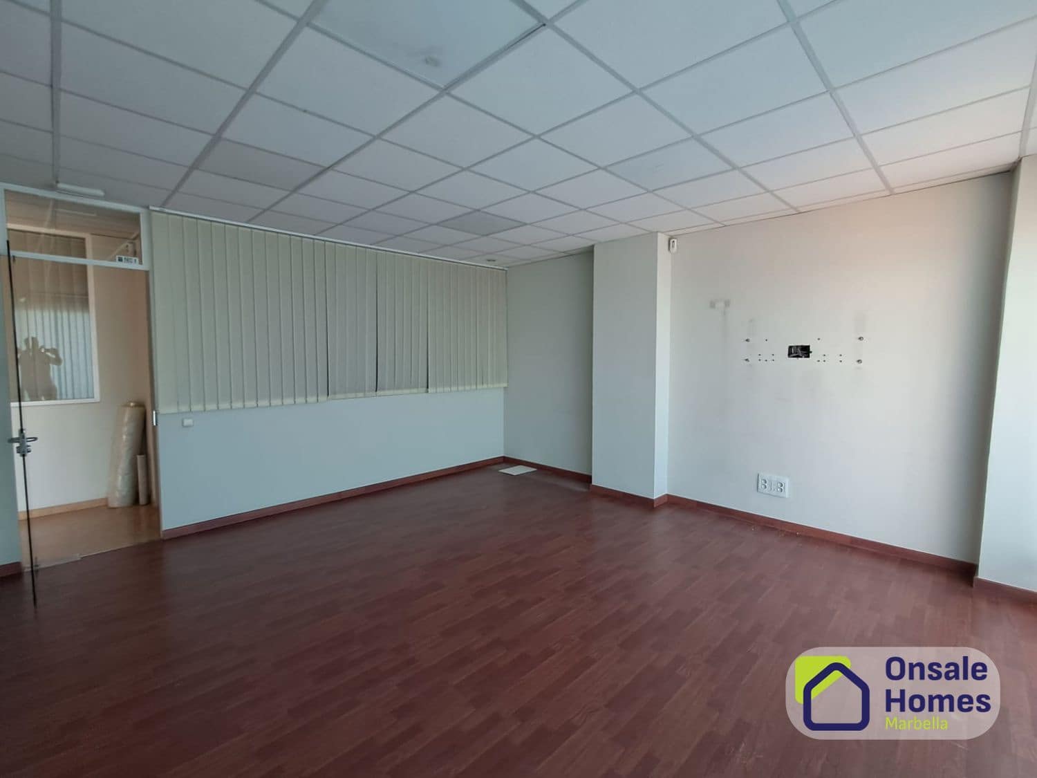 Erhverv til leje i Marbella med garage - € 7.000 (Ref: 9958968)