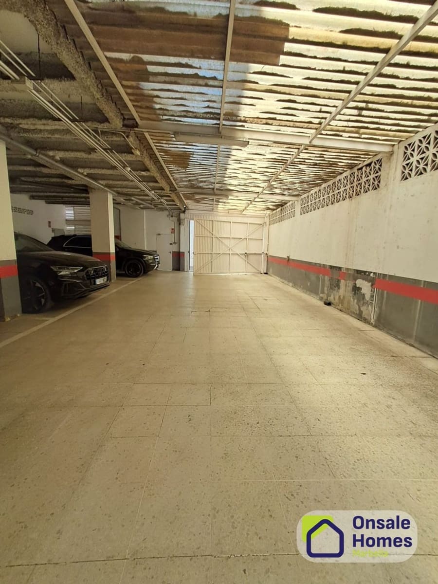 Erhverv til leje i Marbella med garage - € 7.000 (Ref: 9958968)