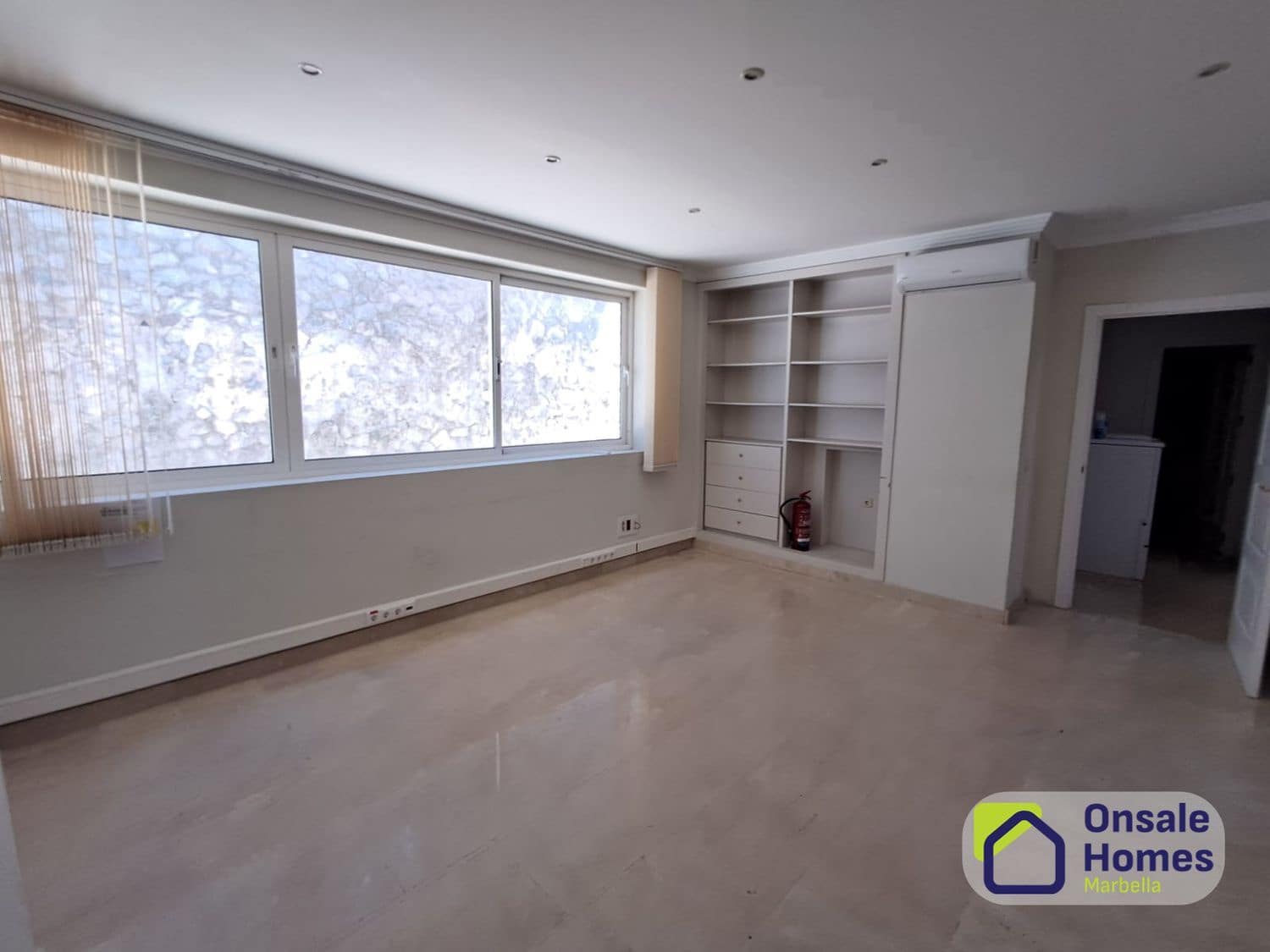 Erhverv til leje i Marbella med garage - € 7.000 (Ref: 9958968)