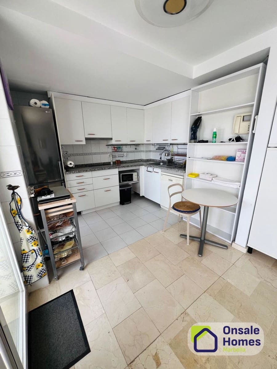 2 soveværelse Lejlighed til salg i Marbella med swimmingpool garage - € 589.000 (Ref: 9964629)