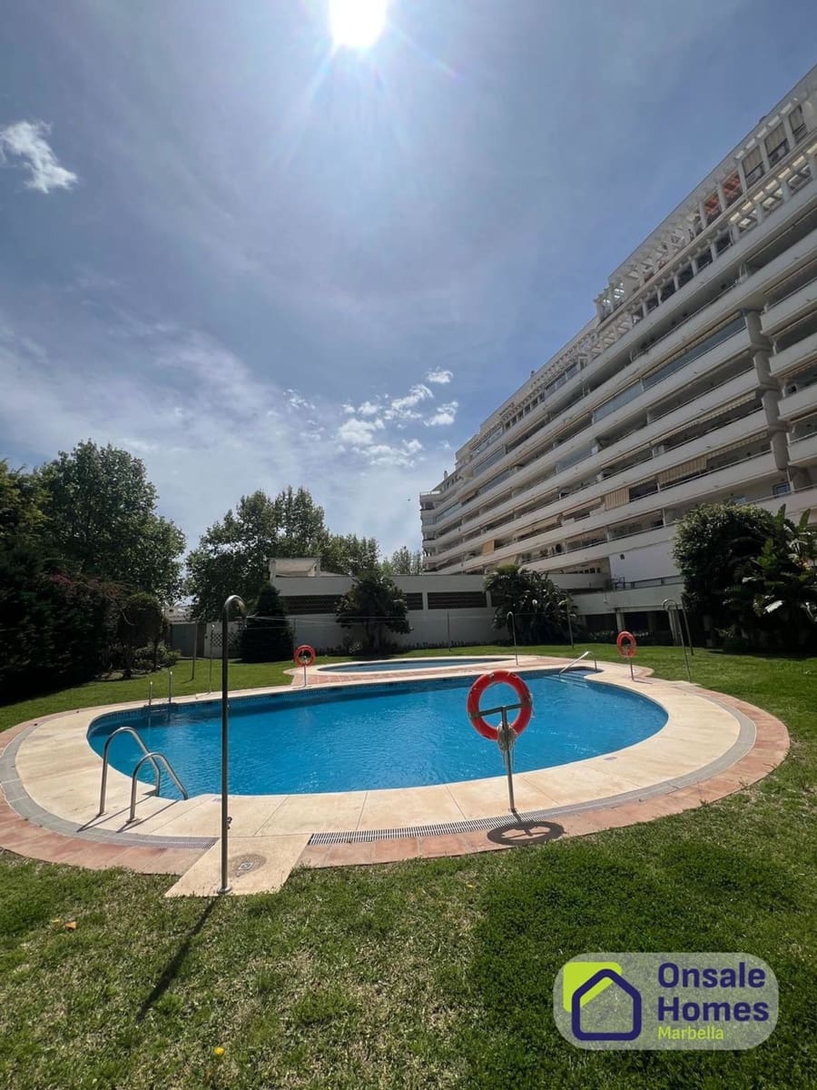 2 soveværelse Lejlighed til salg i Marbella med swimmingpool garage - € 589.000 (Ref: 9964629)