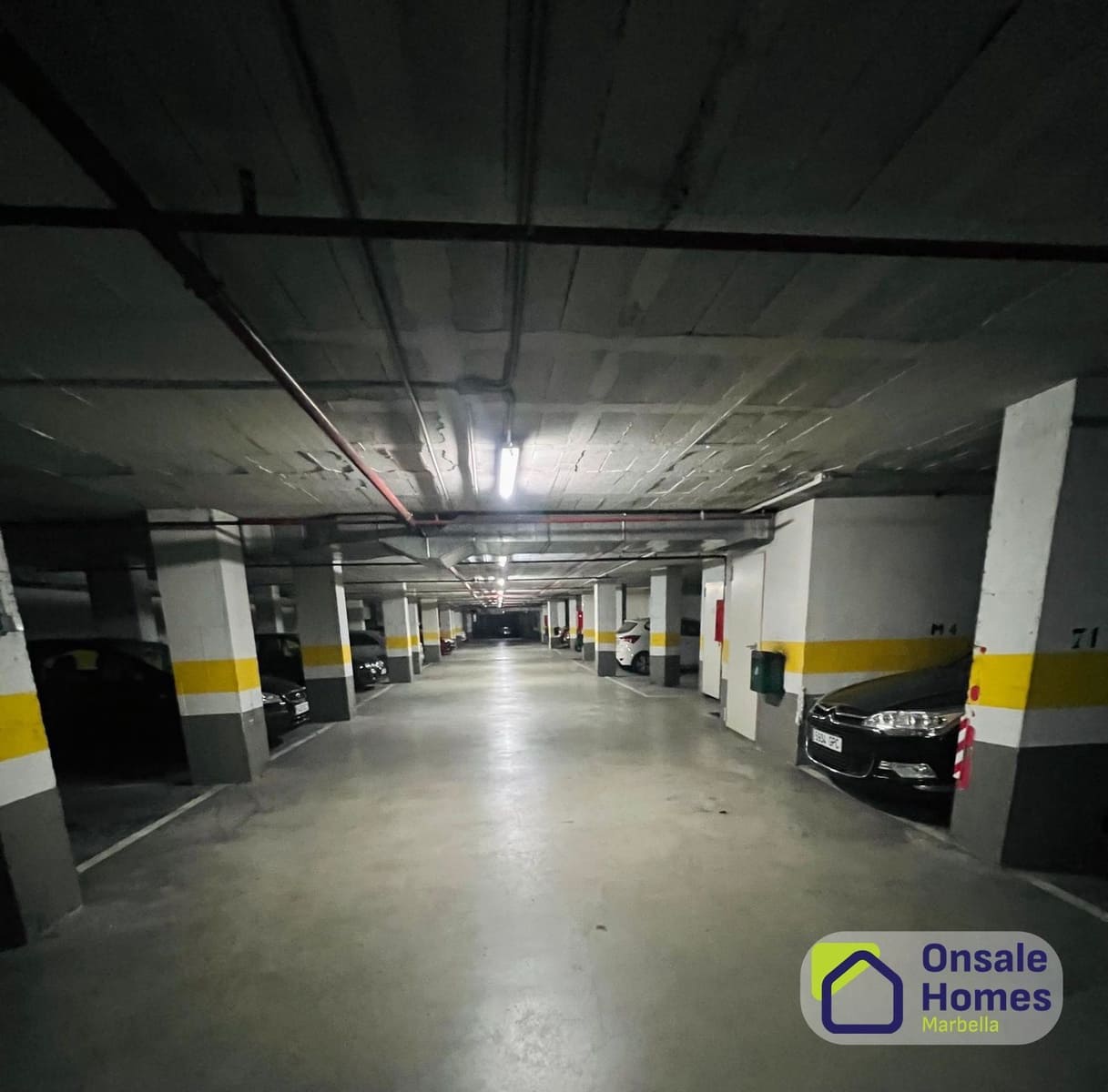 2 soveværelse Lejlighed til salg i Marbella med swimmingpool garage - € 589.000 (Ref: 9964629)