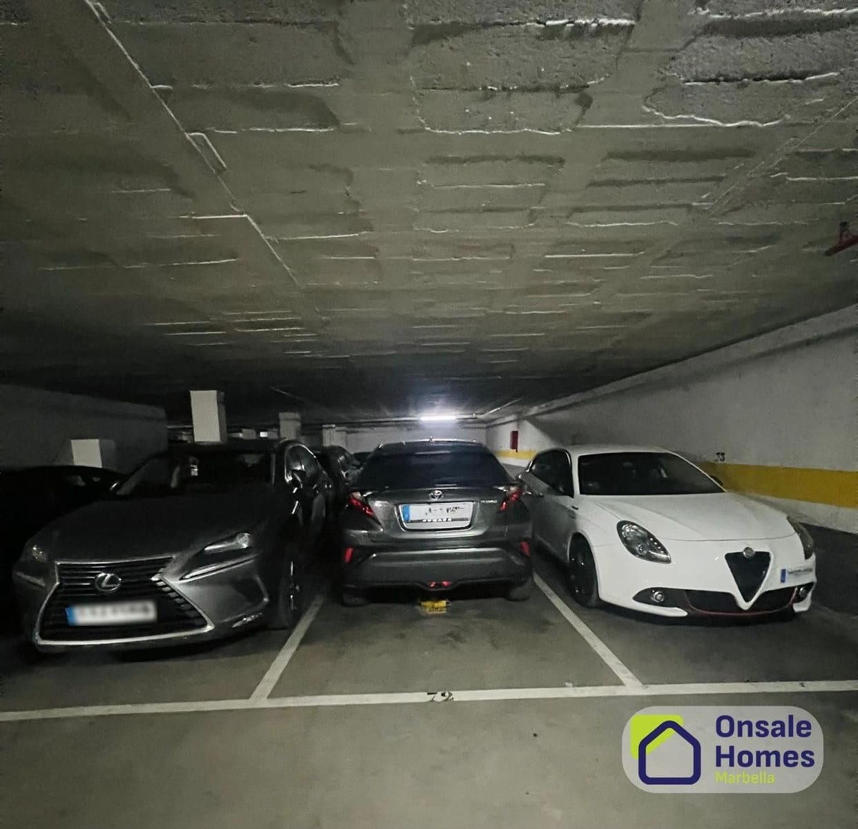 2 soveværelse Lejlighed til salg i Marbella med swimmingpool garage - € 589.000 (Ref: 9964629)