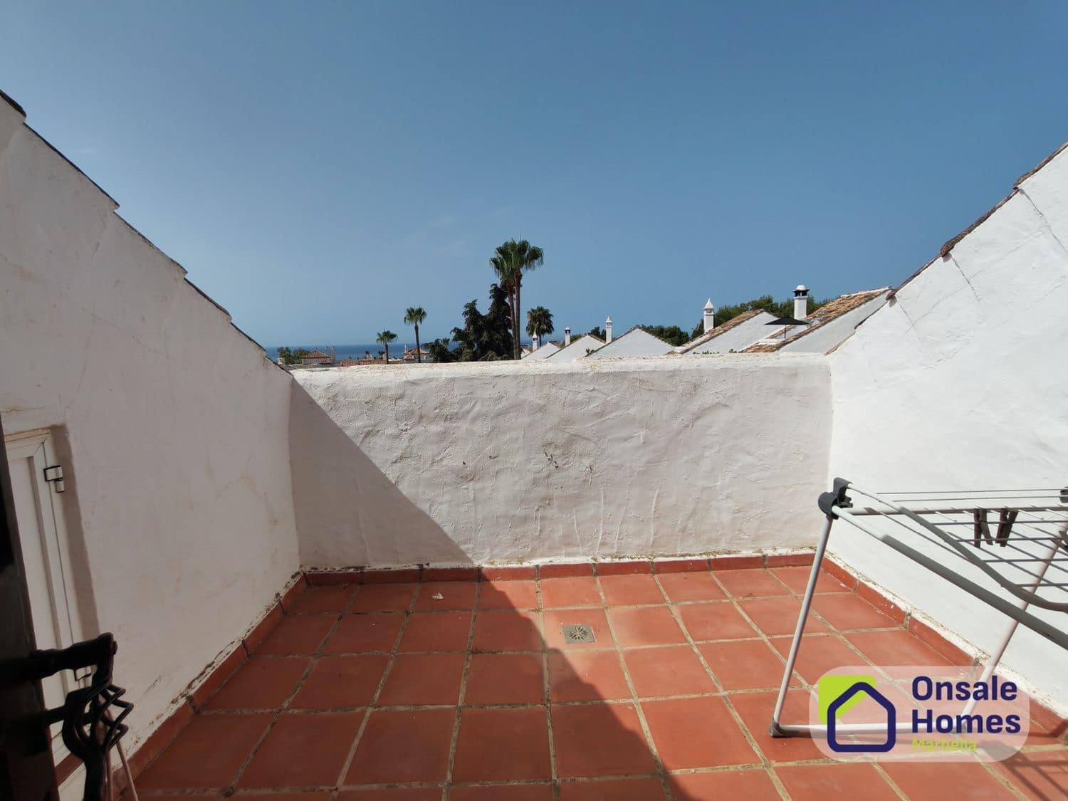 3 bedroom Townhouse for sale in Marbella with pool garage - € 740,000 (Ref: 9969170)
