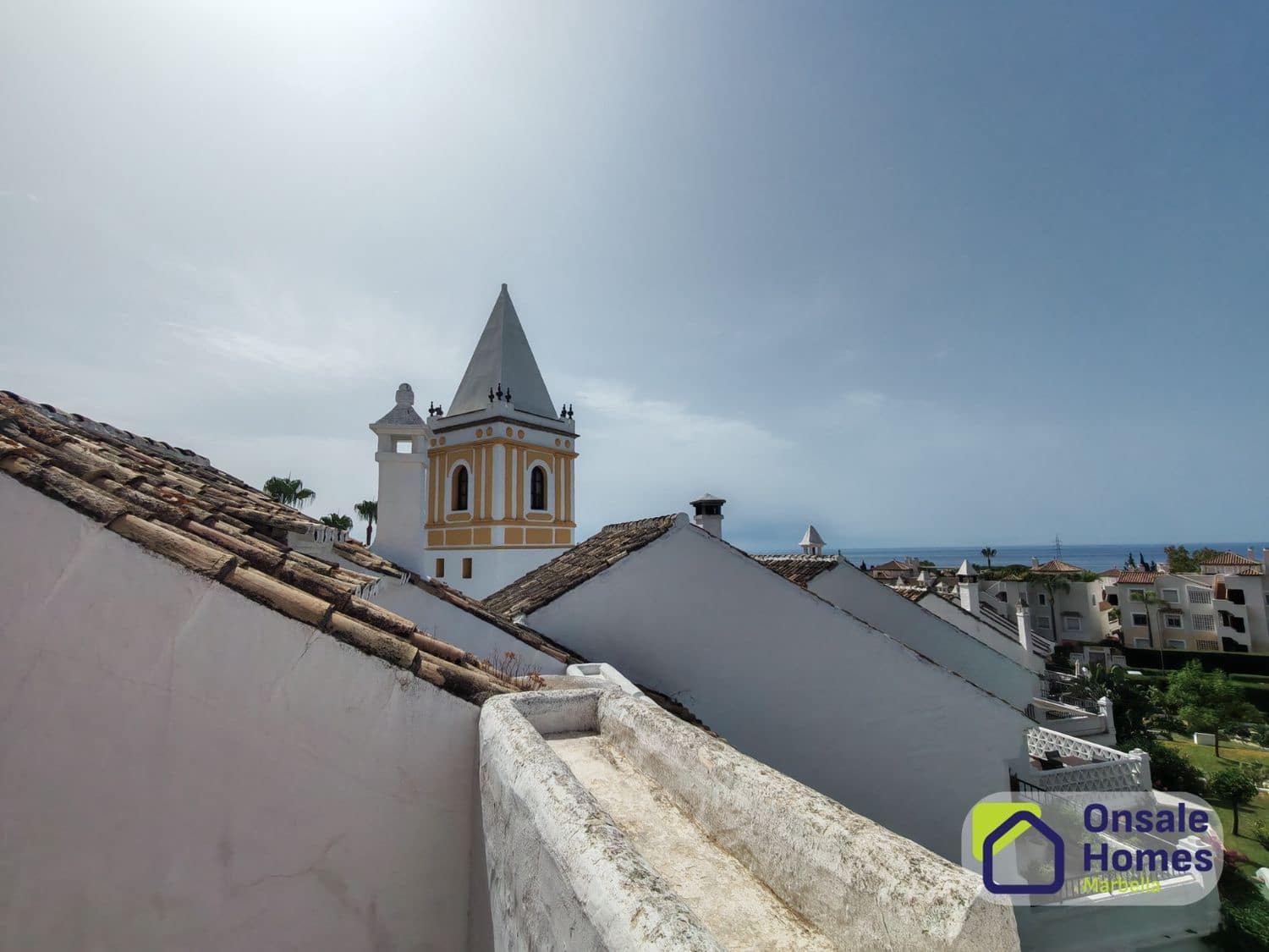 3 bedroom Townhouse for sale in Marbella with pool garage - € 740,000 (Ref: 9969170)