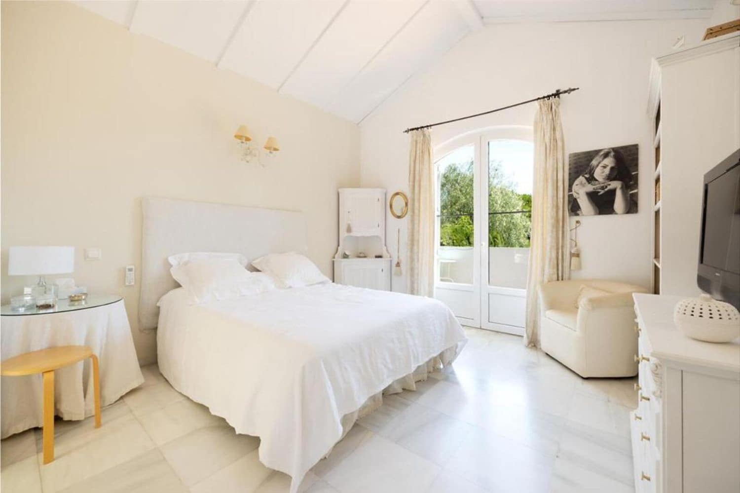 3 soverom Hus til salgs i San Pedro de Alcantara med svømmebasseng garasje - € 947 000 (Ref: 9974547)