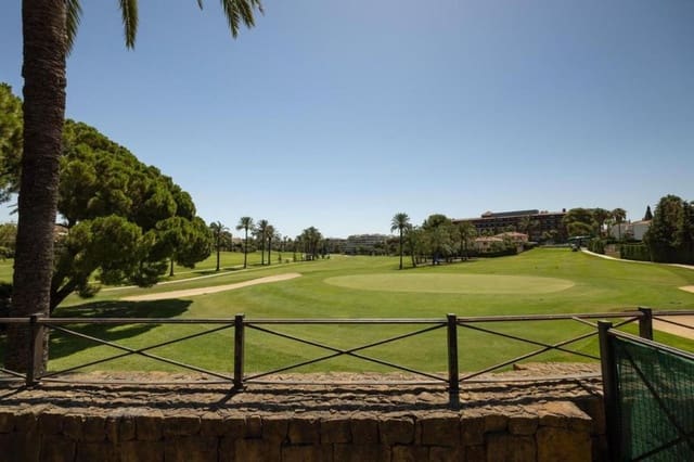 3 soverom Hus til salgs i Guadalmina Alta, Marbella med svømmebasseng garasje - € 947 000 (Ref: 9974547)
