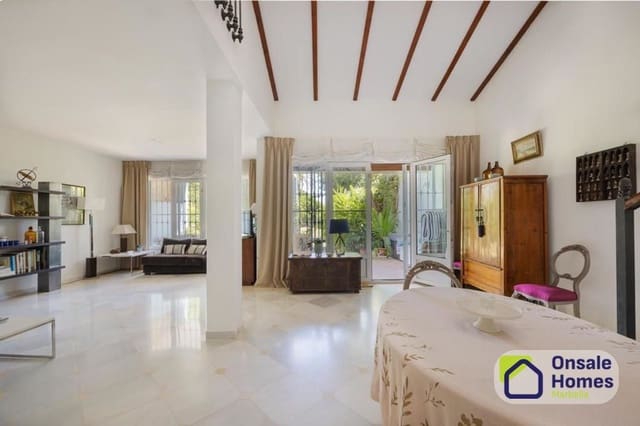 3 soveværelse Byhus til salg i Guadalmina Alta, Marbella med swimmingpool garage - € 947.000 (Ref: 9974547)