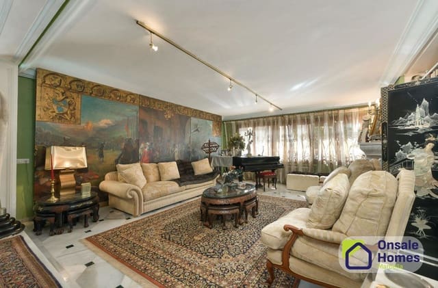 6 bedroom Villa for sale in Valdeolletas - Las Cancelas - Xarblanca, Marbella with pool garage - € 1,495,000 (Ref: 9981677)