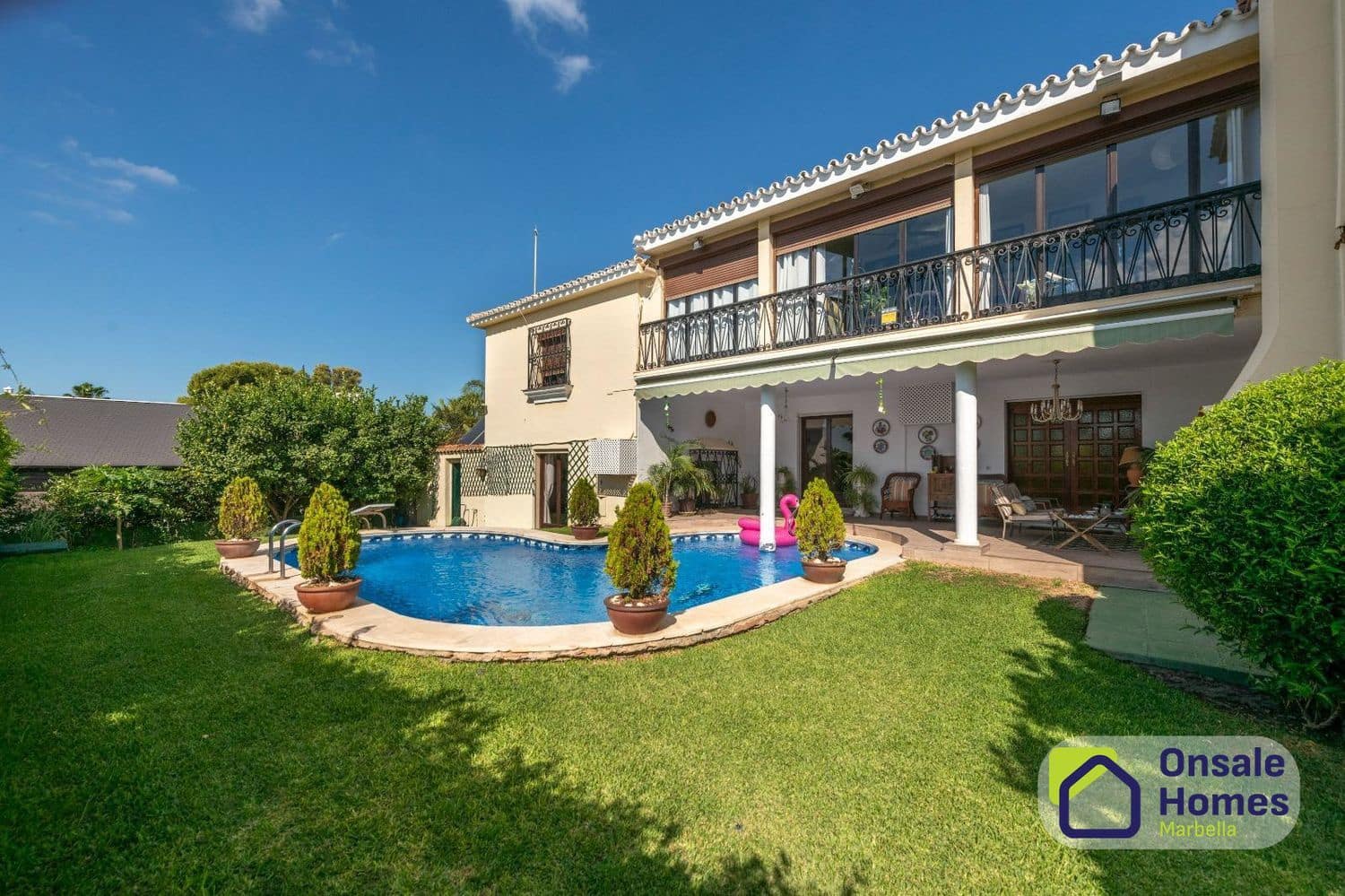 6 bedroom Villa for sale in Marbella with pool garage - € 1,495,000 (Ref: 9981677)