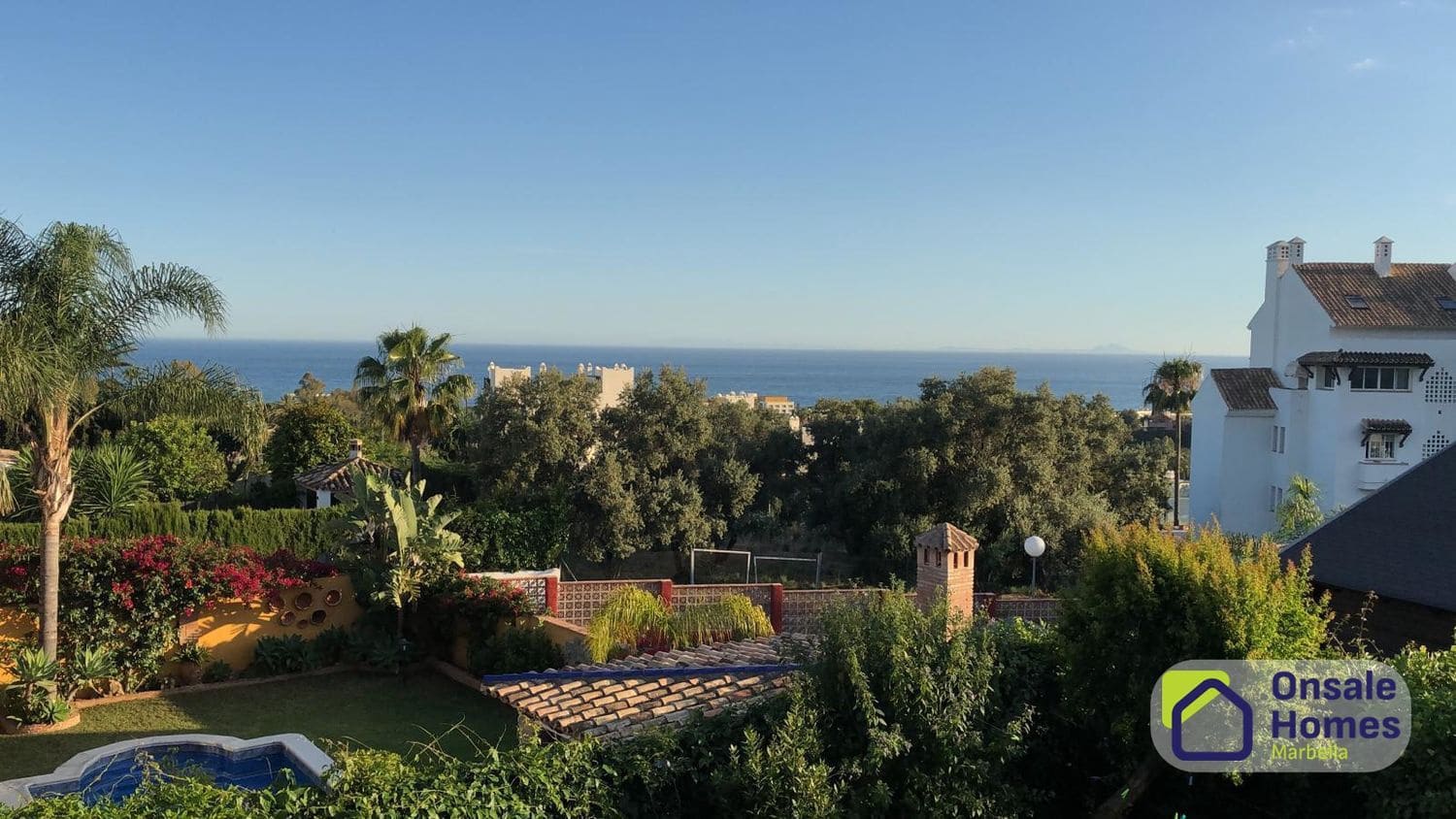 6 bedroom Villa for sale in Marbella with pool garage - € 1,495,000 (Ref: 9981677)