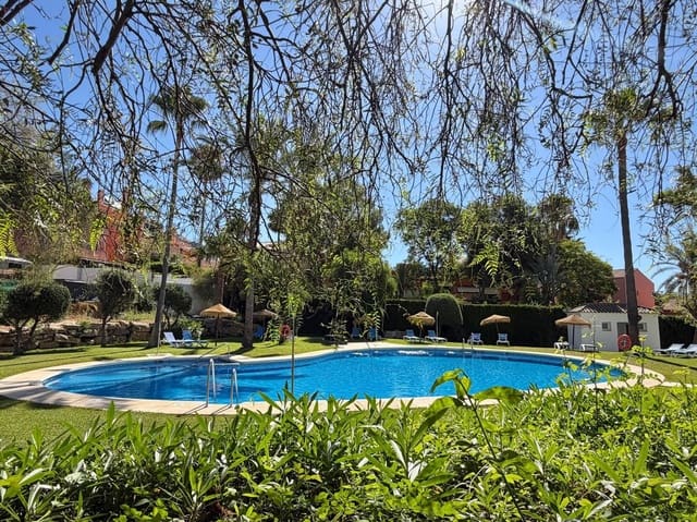 2 soveværelse Lejlighed til salg i Valdeolletas - Las Cancelas - Xarblanca, Marbella med swimmingpool garage - € 425.000 (Ref: 9984194)