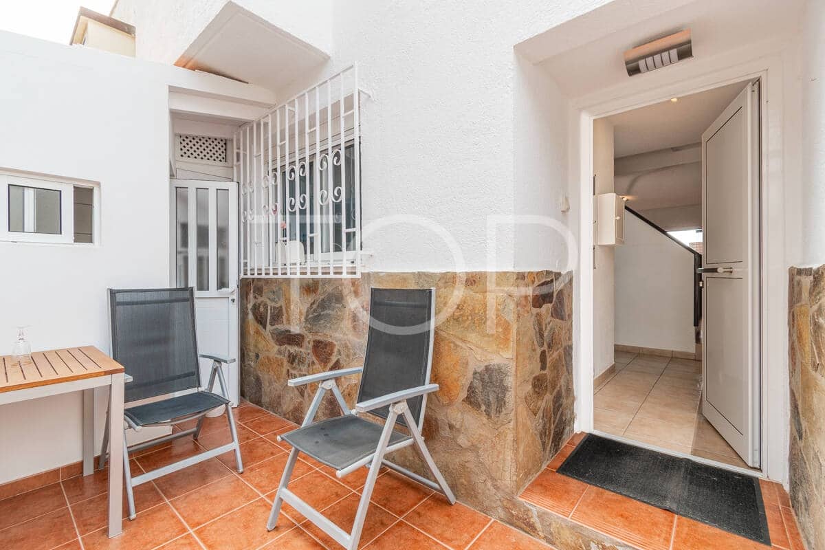 3 soveværelse Rækkehus til salg i La Tejita med garage - € 480.000 (Ref: 10010076)