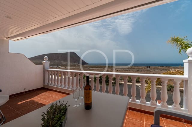 Adosado de 3 habitaciones en La Tejita, Granadilla de Abona en venta con garaje - 480.000 € (Ref: 10010076)