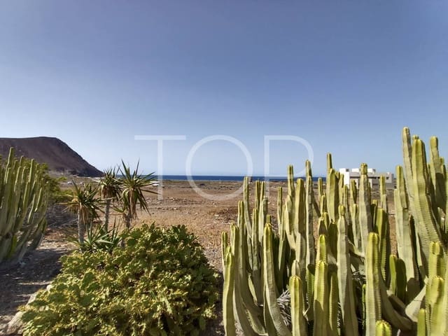 Adosado de 3 habitaciones en La Tejita, Granadilla de Abona en venta con garaje - 480.000 € (Ref: 10010076)