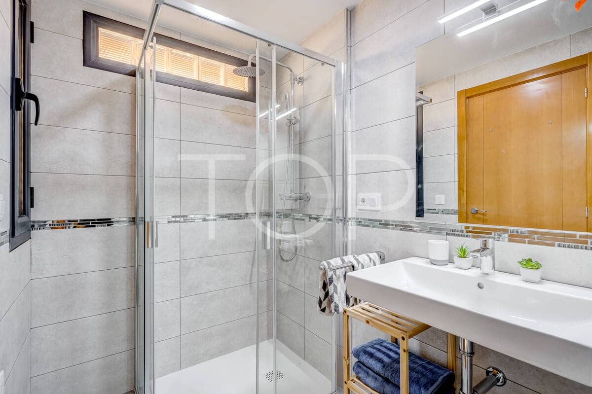 2 Zimmer Penthouse zu verkaufen in Adeje mit Pool - 379.000 € (Ref: 10036263)