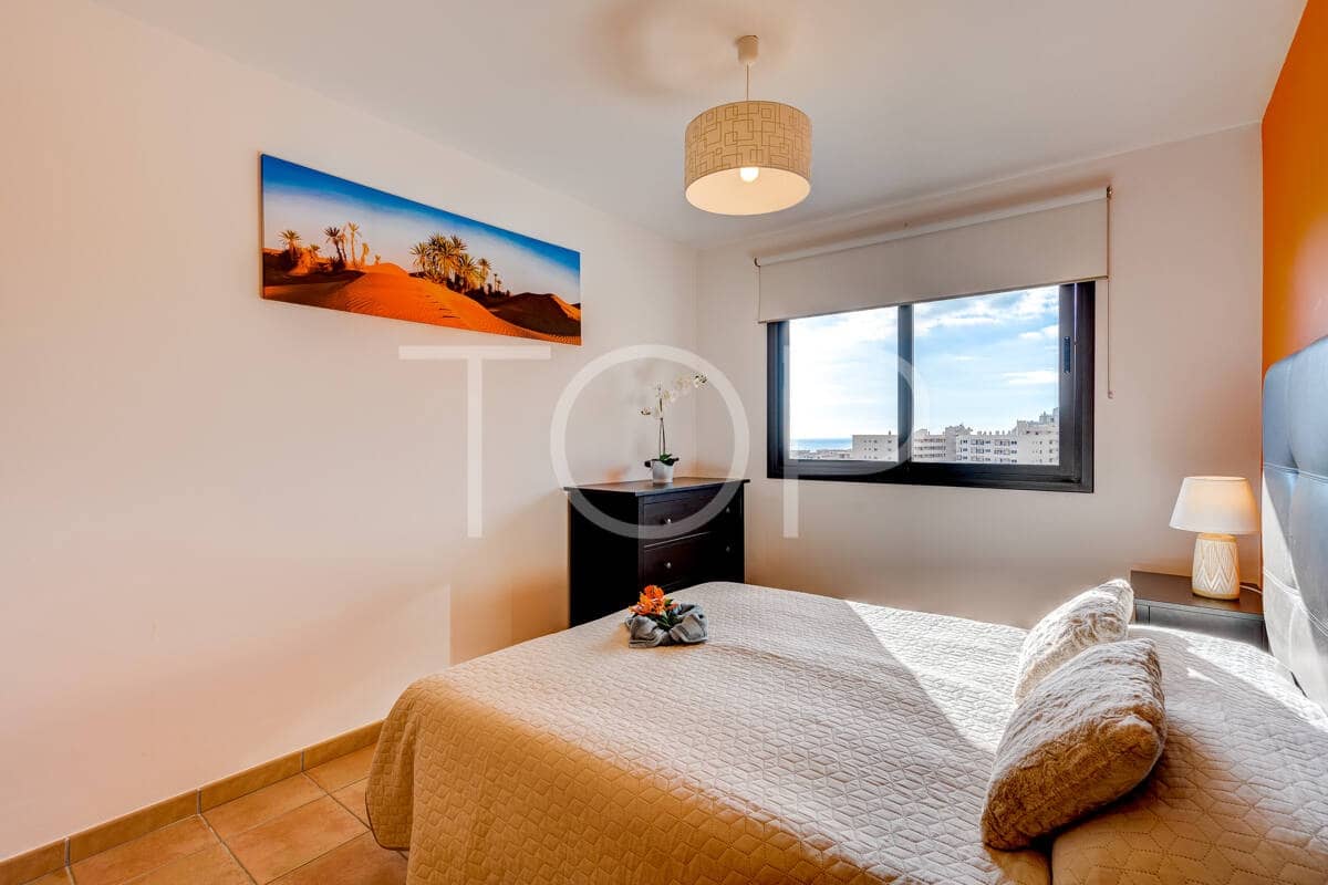 2 Zimmer Penthouse zu verkaufen in Adeje mit Pool - 379.000 € (Ref: 10036263)