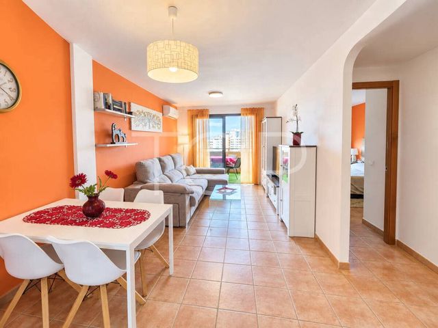 2 chambre Penthouse à vendre à Callao Salvaje - Playa Paraíso, Adeje avec piscine - 379 000 € (Ref: 10036263)