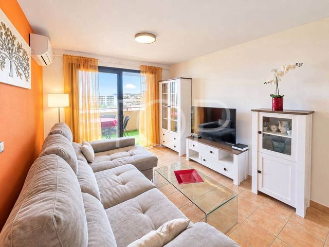 2 chambre Penthouse à vendre à Callao Salvaje - Playa Paraíso, Adeje avec piscine - 379 000 € (Ref: 10036263)