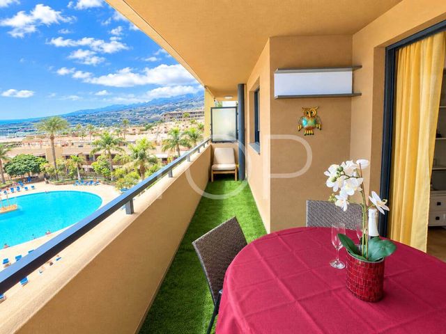 2 chambre Penthouse à vendre à Callao Salvaje - Playa Paraíso, Adeje avec piscine - 379 000 € (Ref: 10036263)