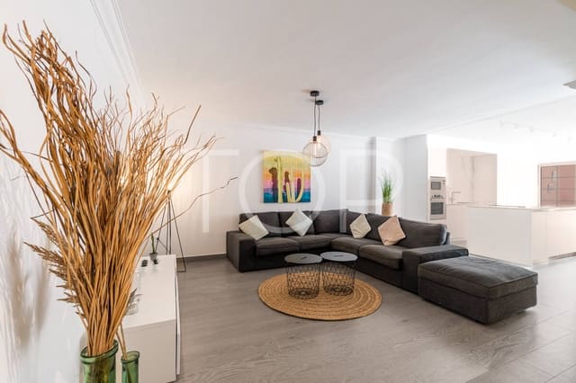 3 chambre Appartement à vendre à Playa del Duque, Adeje - 895 000 € (Ref: 10048592)