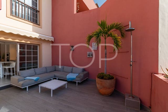 3 chambre Appartement à vendre à Playa del Duque, Adeje - 895 000 € (Ref: 10048592)