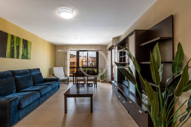 1 makuuhuone Kattohuoneisto myytävänä paikassa Palm-Mar, Arona mukana uima-altaan 
autotalli - 300 000 € (Ref: 10061086)