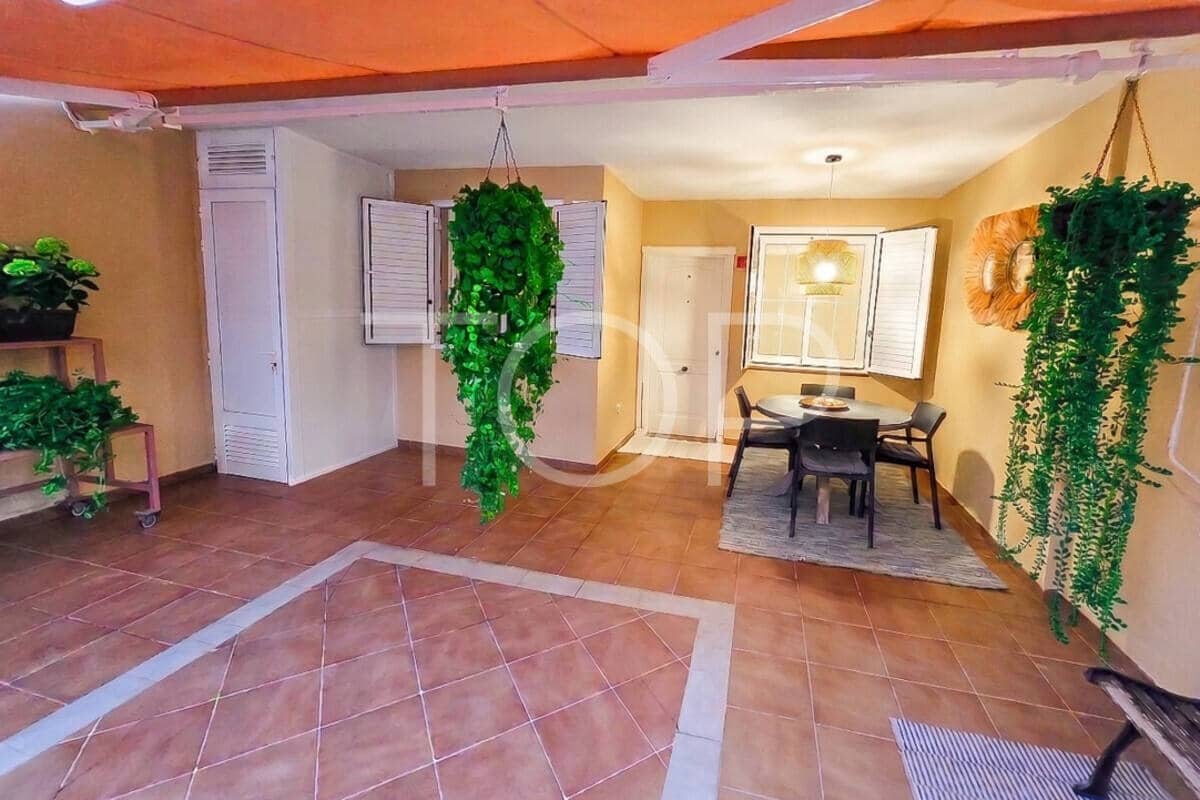 3 chambre Villa/Maison Mitoyenne à vendre à Adeje avec piscine garage - 695 000 € (Ref: 10063533)