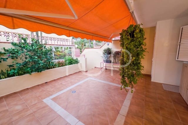 3 Zimmer Reihenhaus zu verkaufen in Casco Urbano, Adeje mit Pool Garage - 695.000 € (Ref: 10063533)