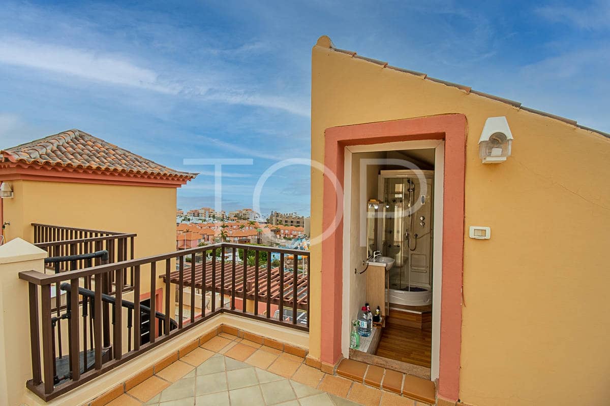 Ático de 3 habitaciones en Playa del Duque en venta con piscina garaje - 950.000 € (Ref: 10063534)