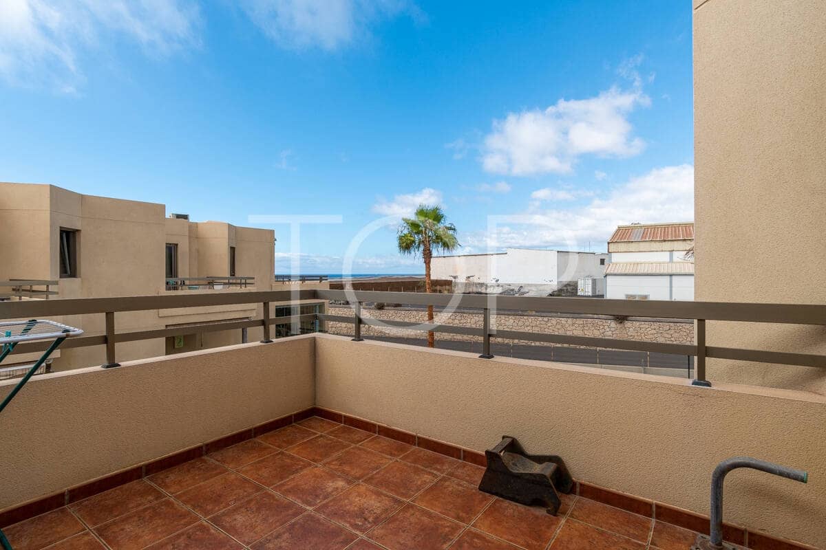 Adosado de 2 habitaciones en La Tejita en venta con piscina garaje - 550.000 € (Ref: 10063535)