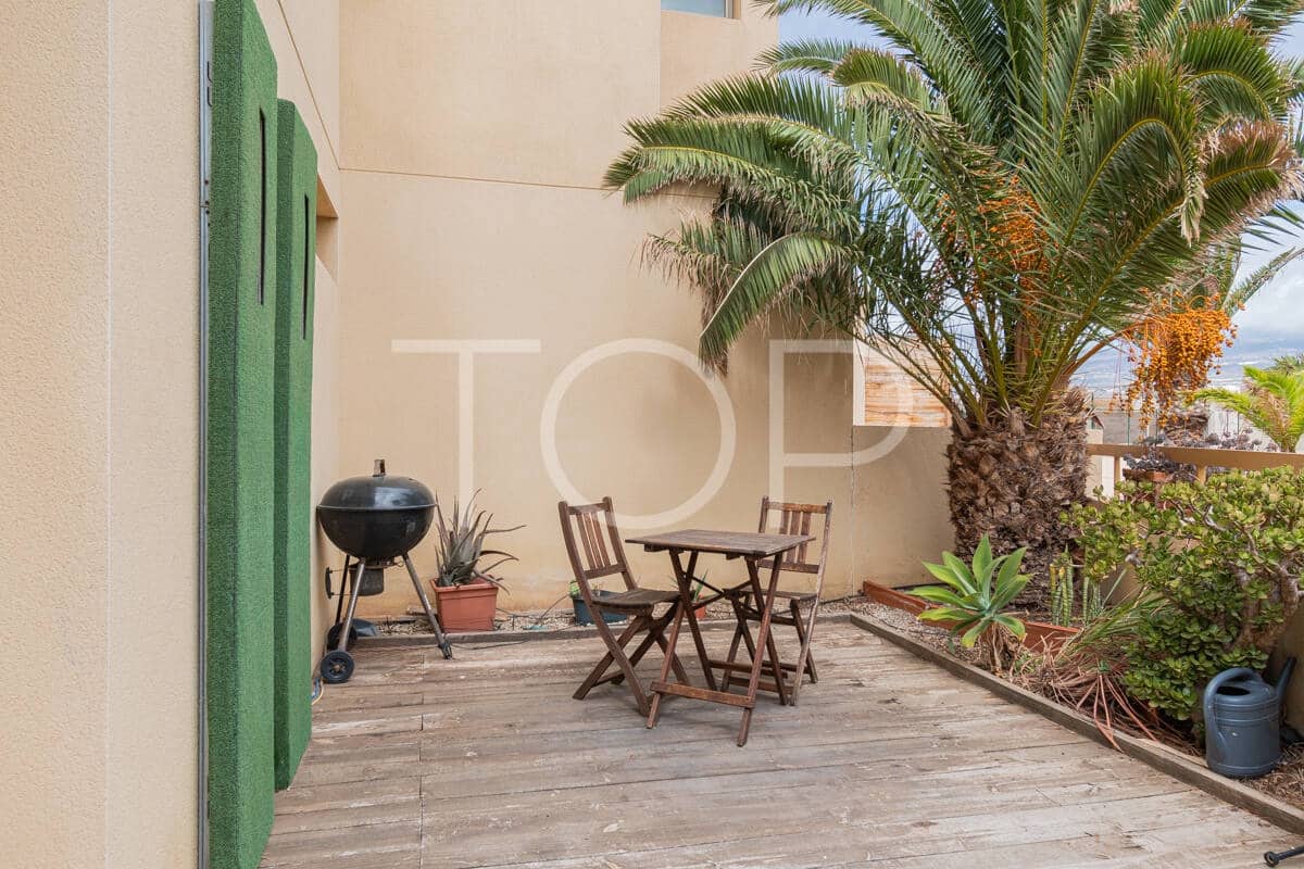Adosado de 2 habitaciones en La Tejita en venta con piscina garaje - 550.000 € (Ref: 10063535)