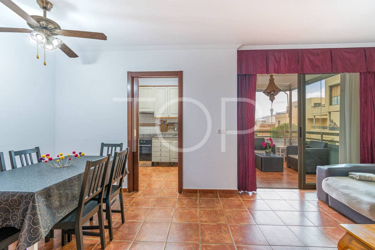 3 chambre Villa/Maison Mitoyenne à vendre à La Tejita avec piscine garage - 588 297 € (Ref: 10063536)