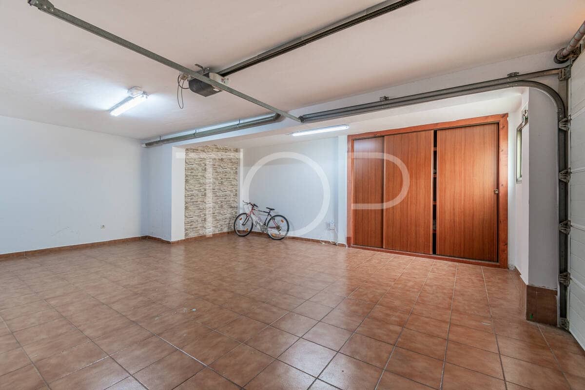 3 chambre Villa/Maison Mitoyenne à vendre à La Tejita avec piscine garage - 588 297 € (Ref: 10063536)
