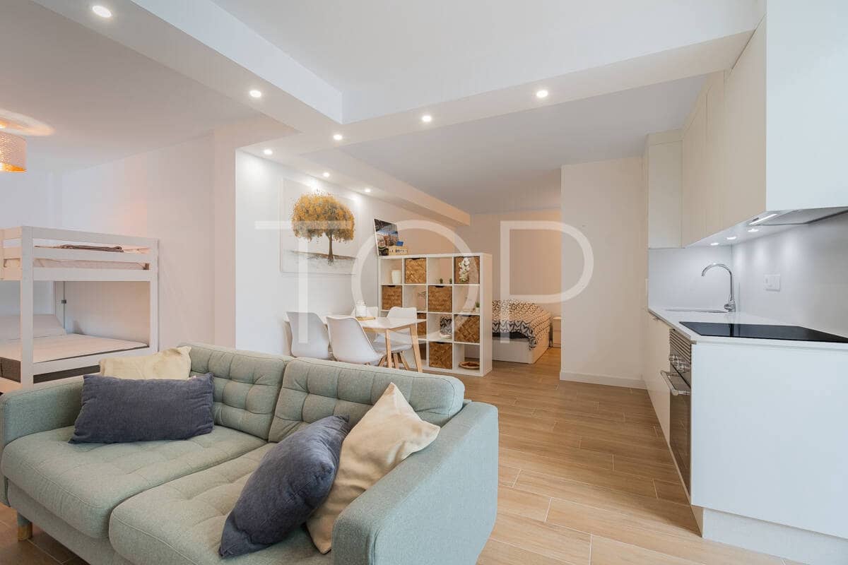 Casa de 3 habitaciones en Adeje en venta con garaje - 1.090.000 € (Ref: 10066956)