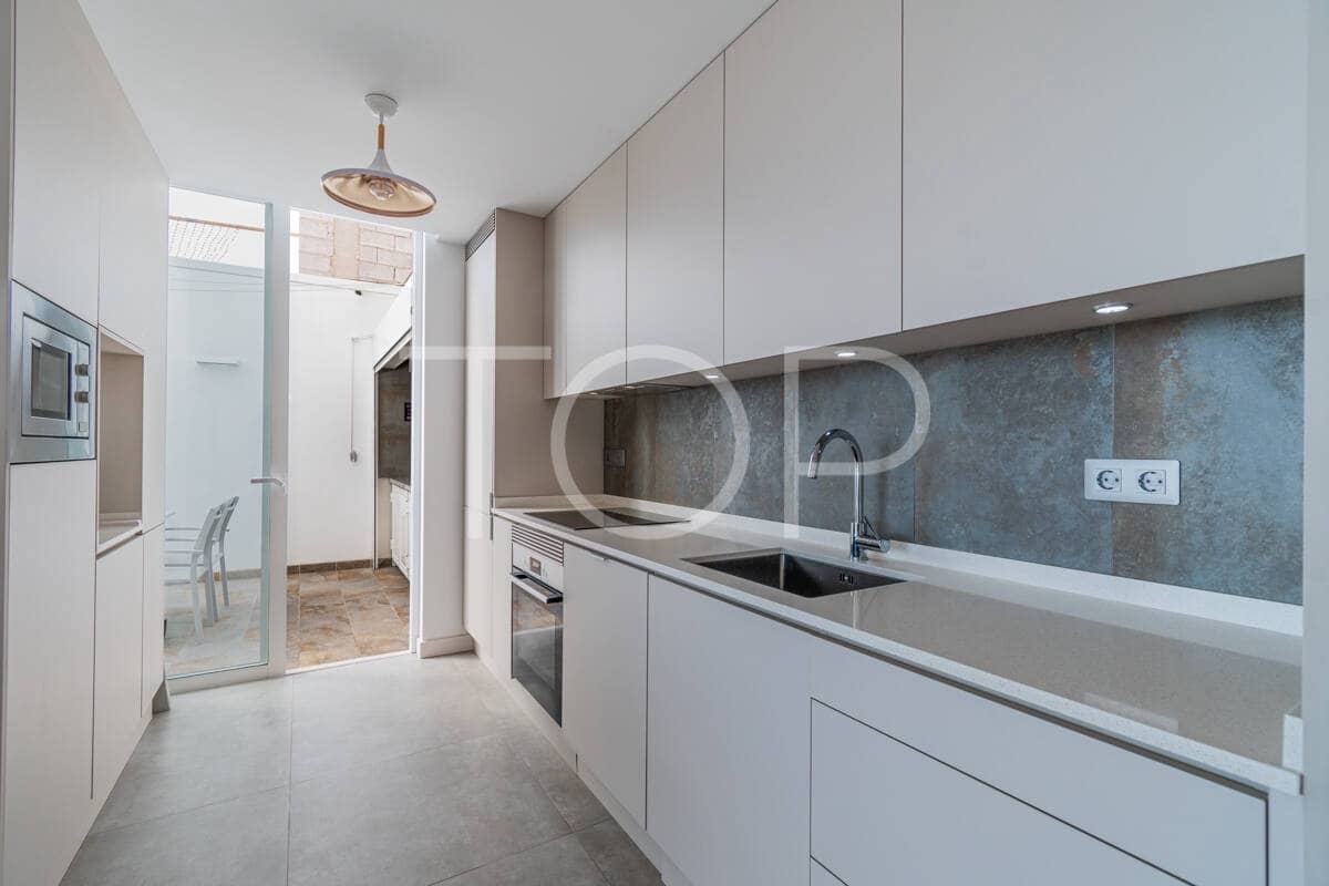 Casa de 3 habitaciones en Adeje en venta con garaje - 1.090.000 € (Ref: 10066956)